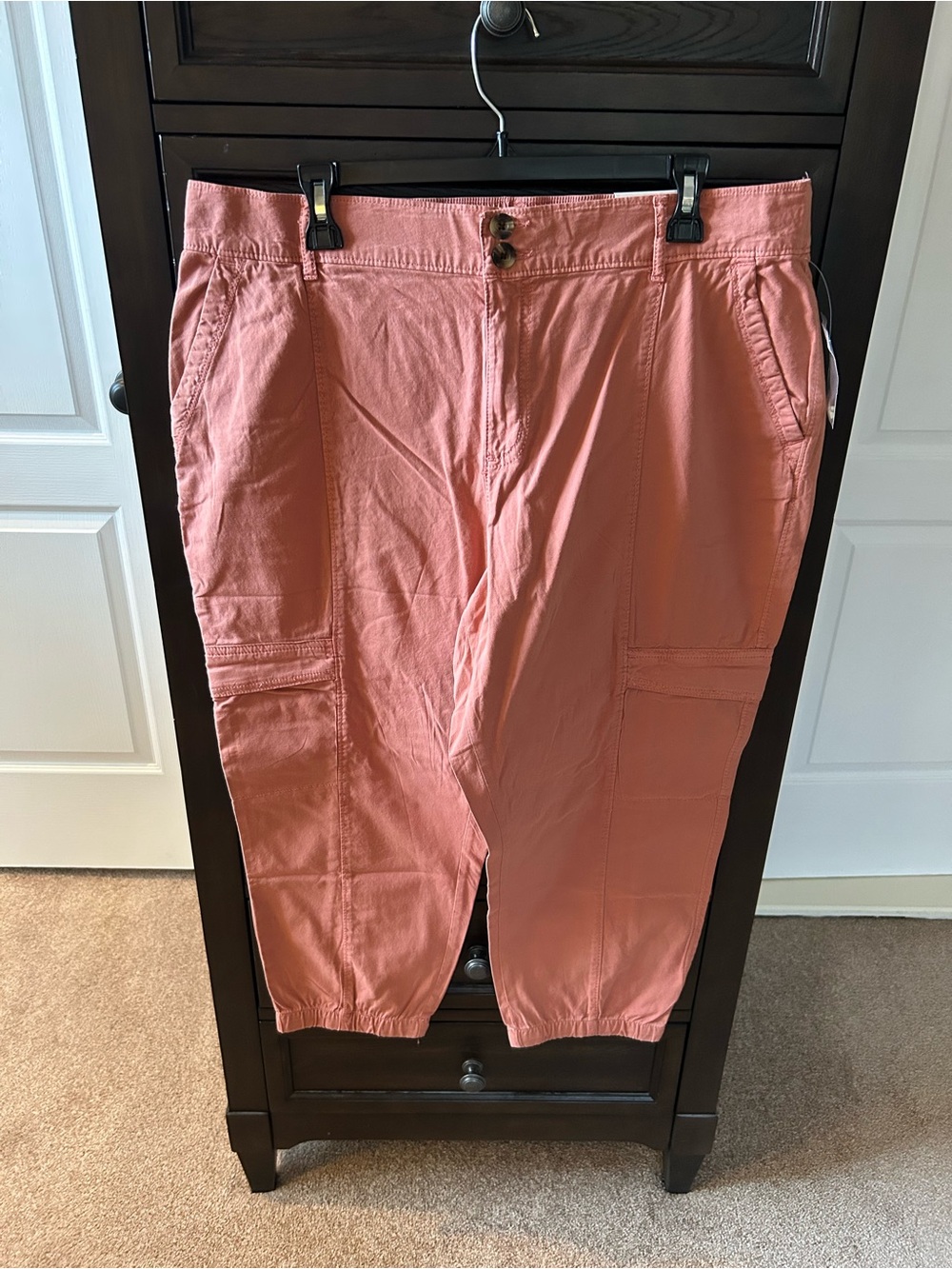 NWT Sonoma Women’s Pink Rose Capri Jogger Pants 18